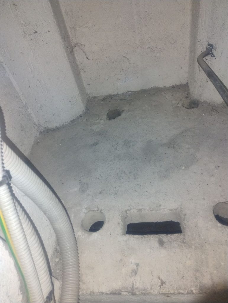 Chiesa Pavia vano campane pulito e disinfettato